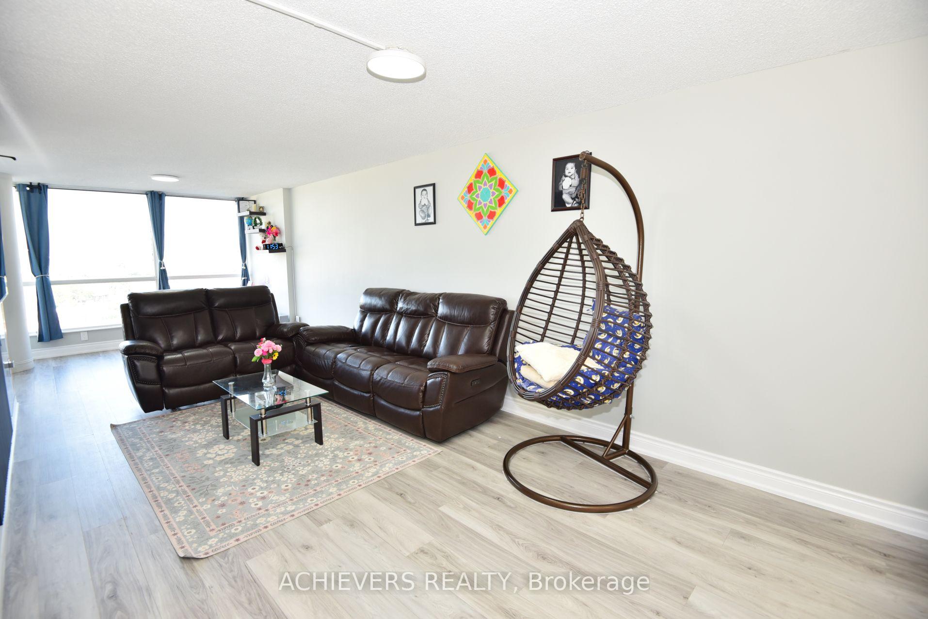 Photo 6 of Unit 914, 1 Rowntree Road, Etobicoke, Mount Olive-Silverstone-Jamestown — HOMEH