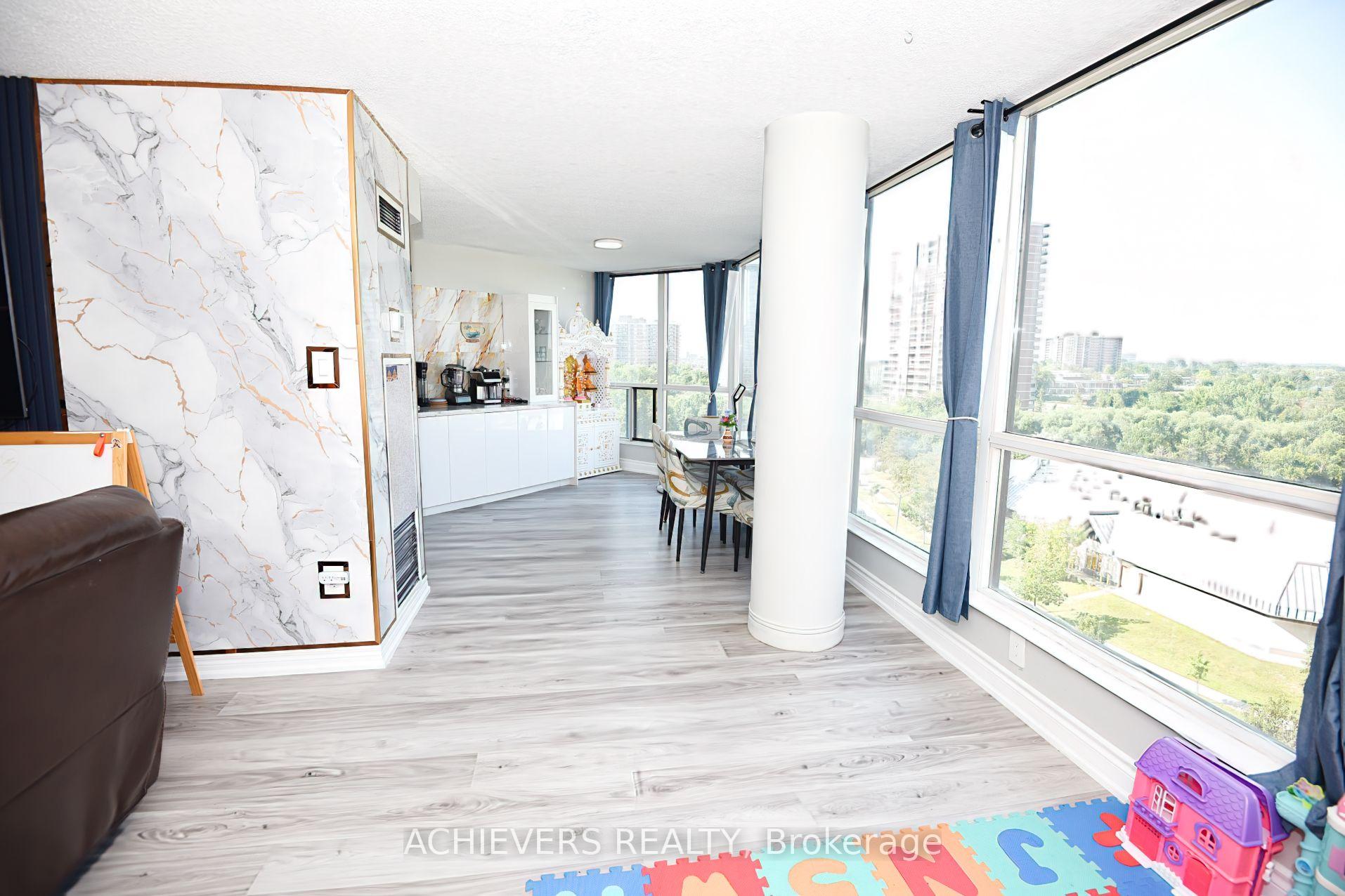 Photo 11 of Unit 914, 1 Rowntree Road, Etobicoke, Mount Olive-Silverstone-Jamestown — HOMEH