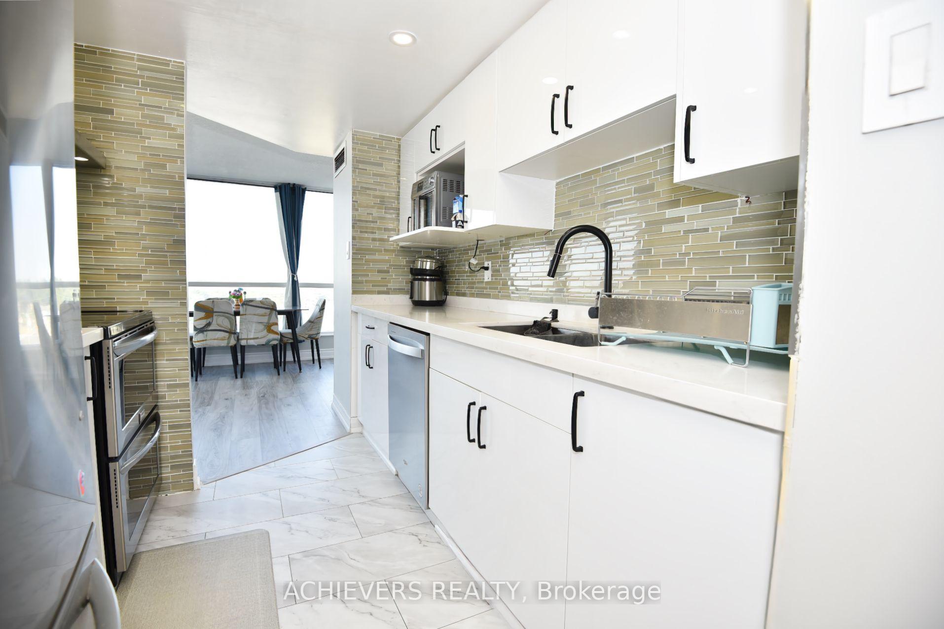 Photo 16 of Unit 914, 1 Rowntree Road, Etobicoke, Mount Olive-Silverstone-Jamestown — HOMEH