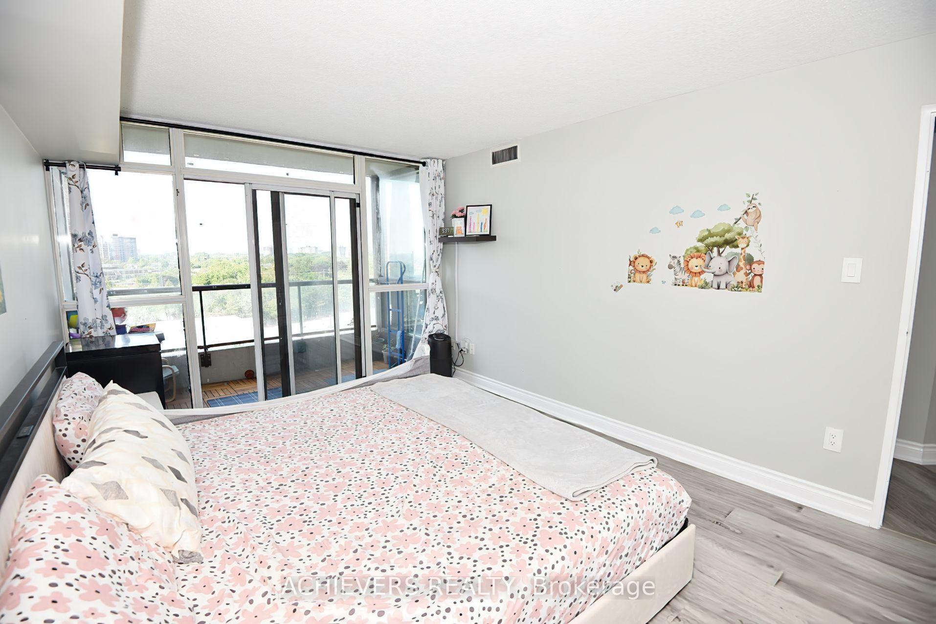 Photo 20 of Unit 914, 1 Rowntree Road, Etobicoke, Mount Olive-Silverstone-Jamestown — HOMEH