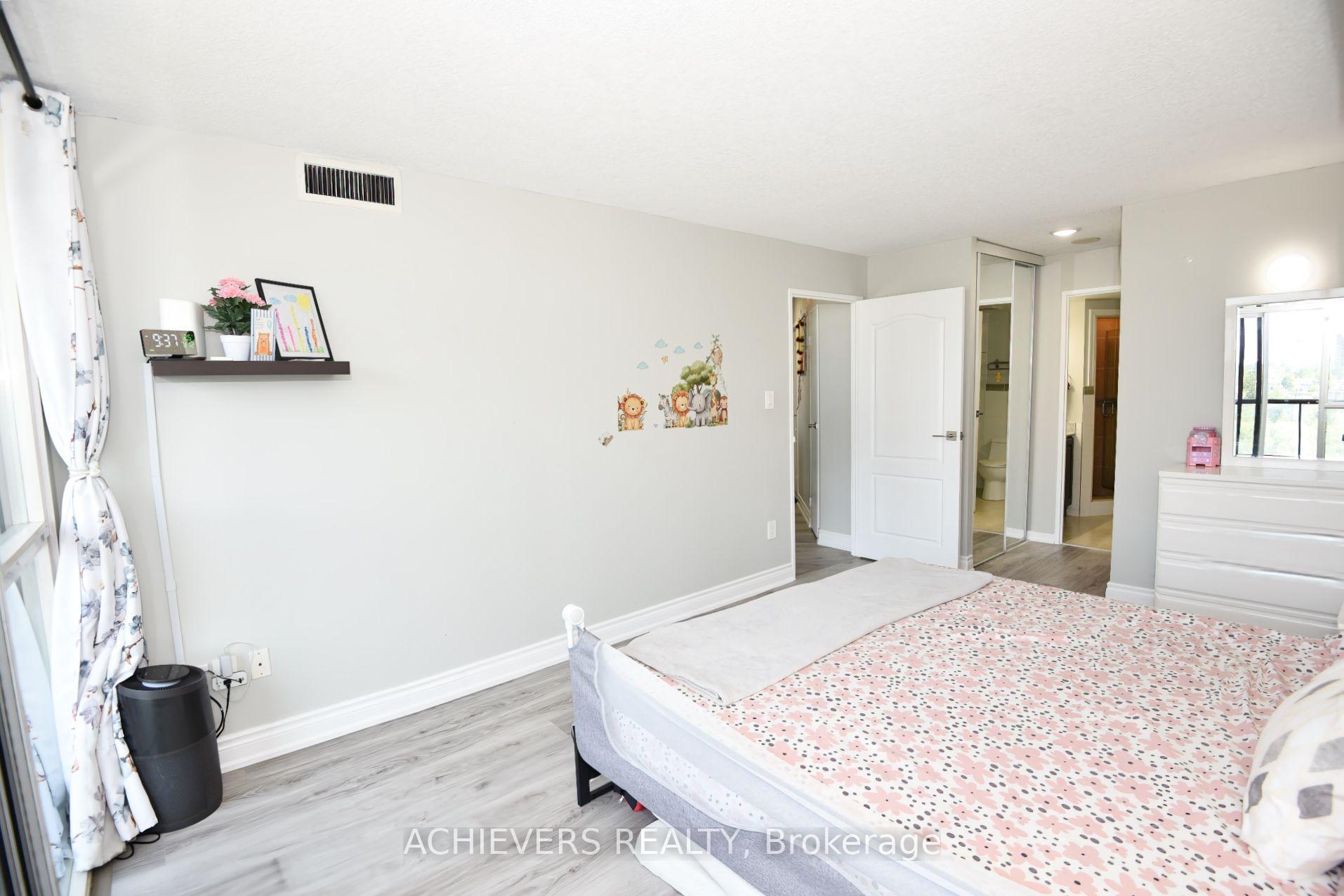 Photo 22 of Unit 914, 1 Rowntree Road, Etobicoke, Mount Olive-Silverstone-Jamestown — HOMEH