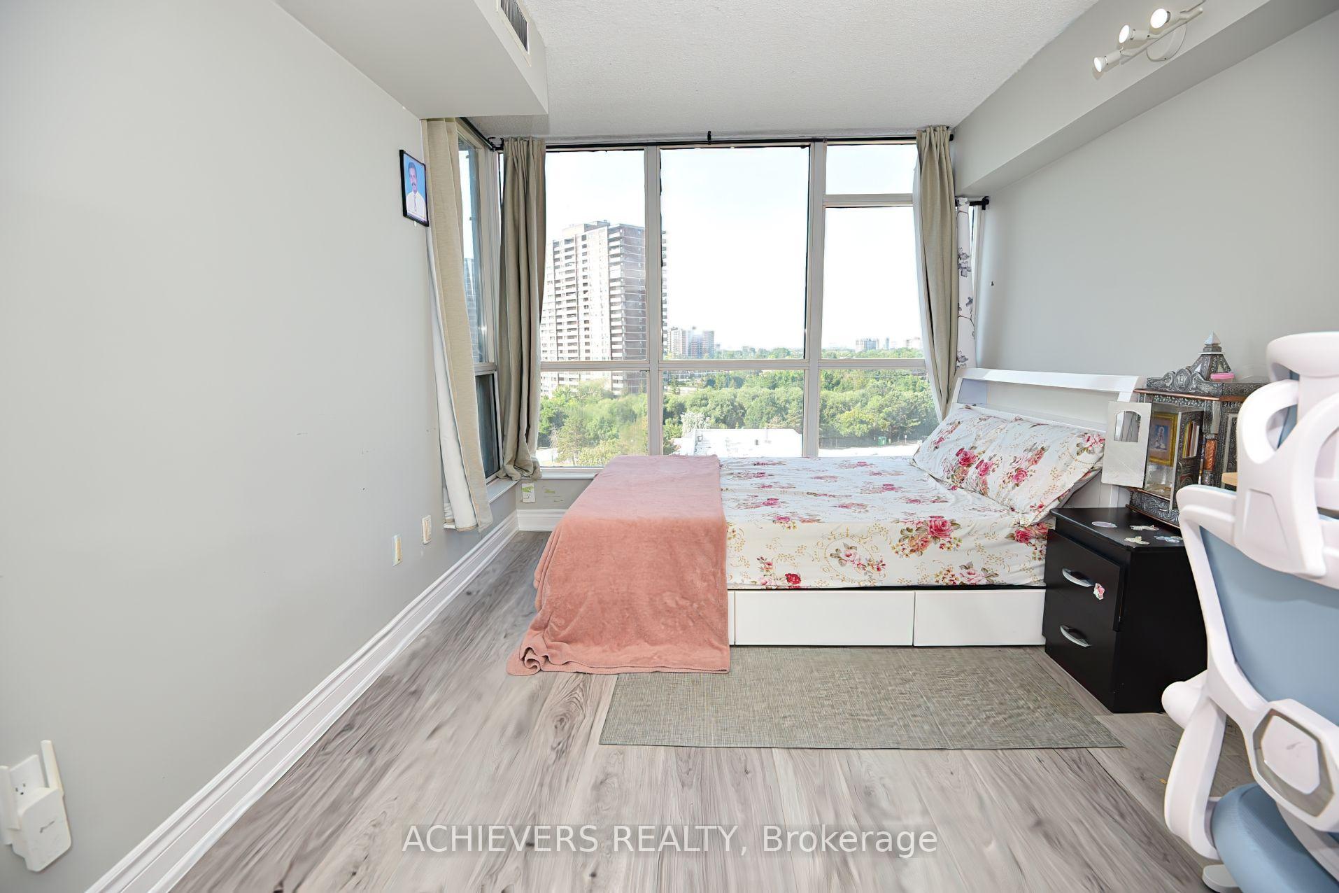 Photo 28 of Unit 914, 1 Rowntree Road, Etobicoke, Mount Olive-Silverstone-Jamestown — HOMEH