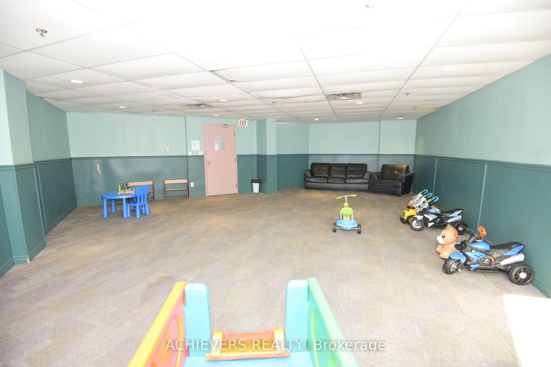 Photo 35 of Unit 914, 1 Rowntree Road, Etobicoke, Mount Olive-Silverstone-Jamestown — HOMEH