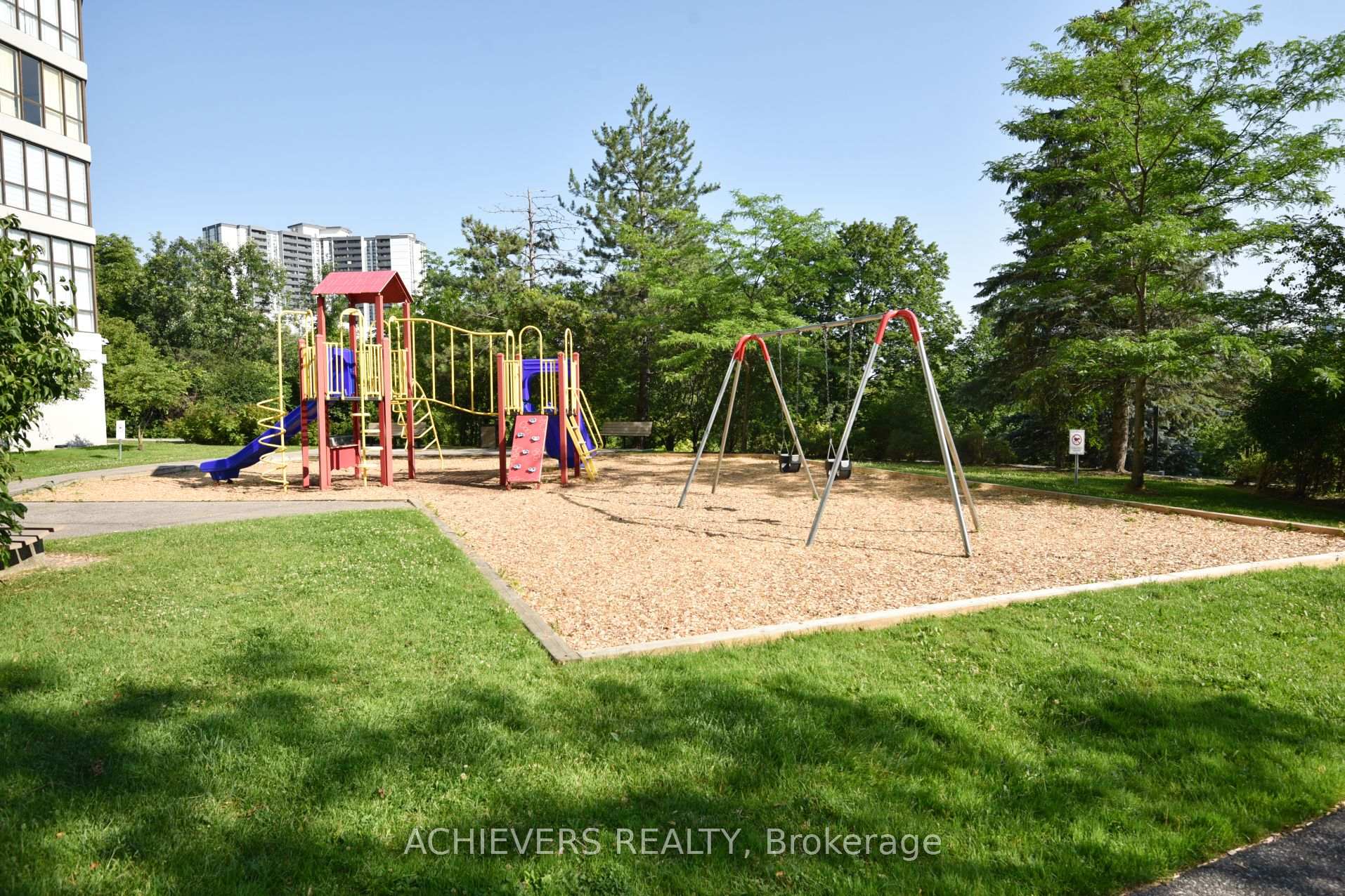 Photo 42 of Unit 914, 1 Rowntree Road, Etobicoke, Mount Olive-Silverstone-Jamestown — HOMEH
