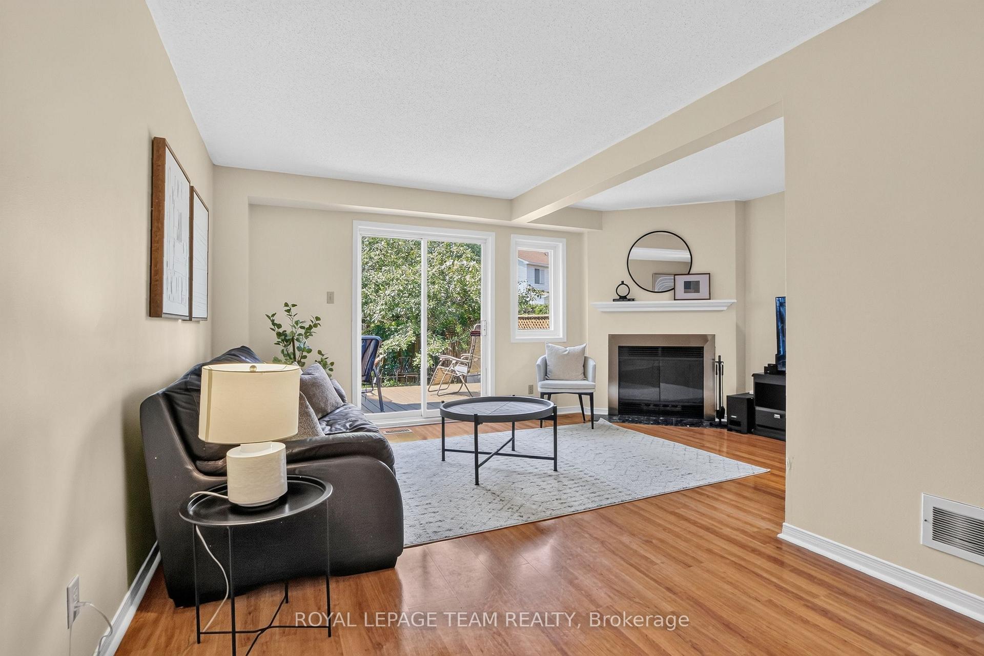 Photo 6 of 65 Woodpark Way, Ottawa, Barrhaven - Longfields — HOMEH