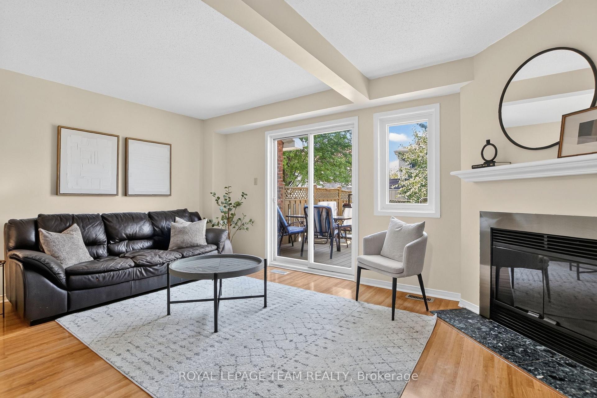 Photo 8 of 65 Woodpark Way, Ottawa, Barrhaven - Longfields — HOMEH