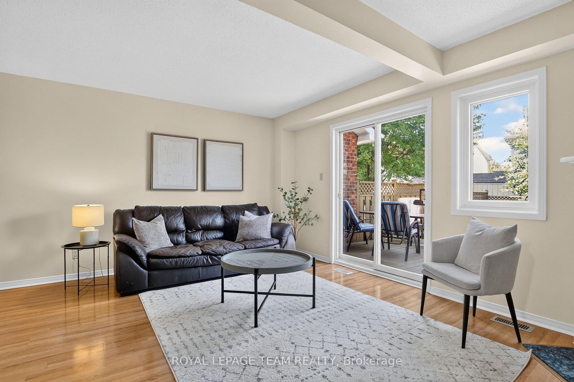 Photo 9 of 65 Woodpark Way, Ottawa, Barrhaven - Longfields — HOMEH