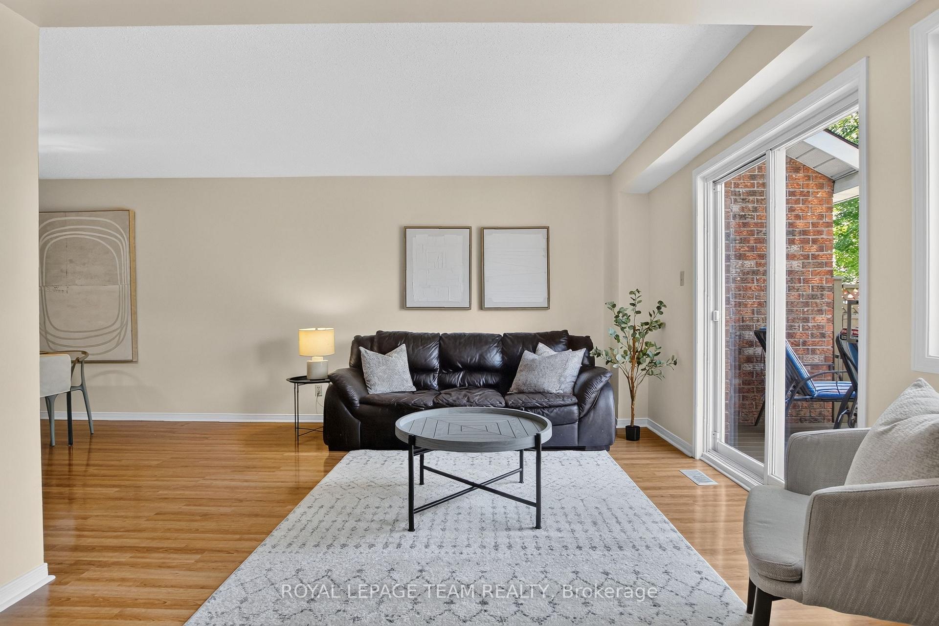 Photo 10 of 65 Woodpark Way, Ottawa, Barrhaven - Longfields — HOMEH