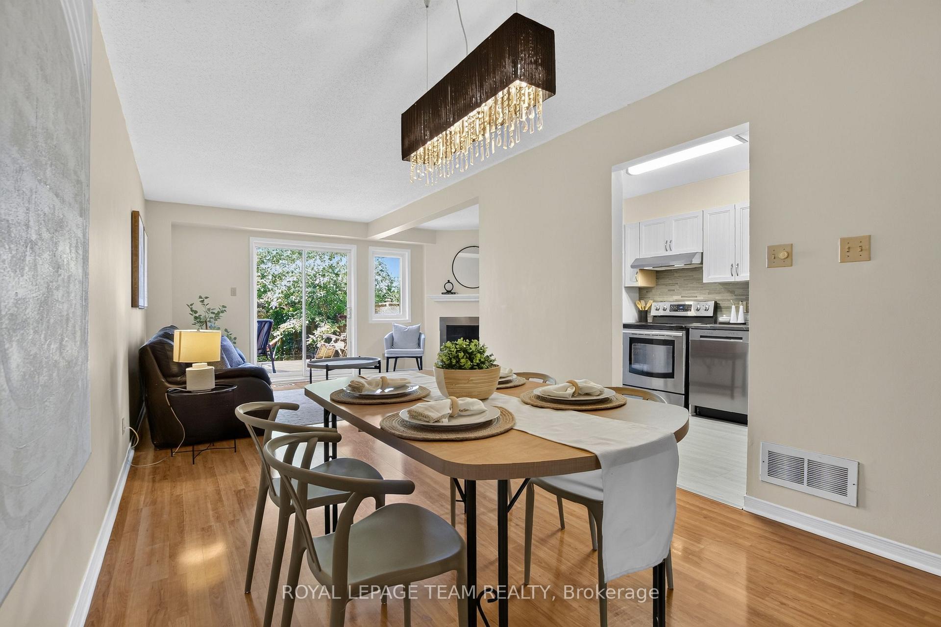 Photo 17 of 65 Woodpark Way, Ottawa, Barrhaven - Longfields — HOMEH