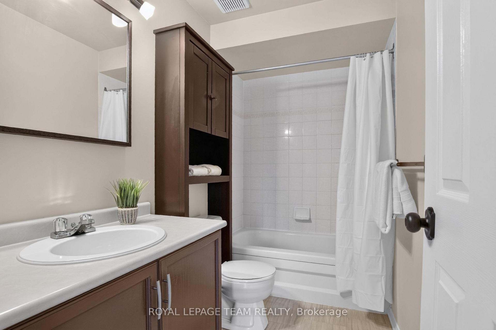 Photo 28 of 65 Woodpark Way, Ottawa, Barrhaven - Longfields — HOMEH