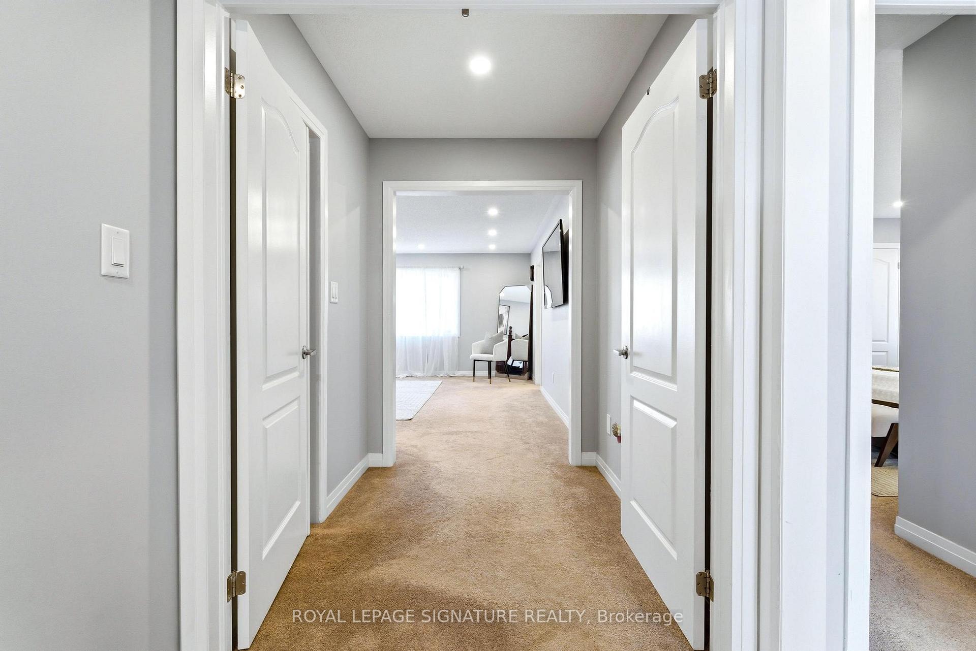 Photo 16 of 14 Paisley Way, Orangeville — HOMEH