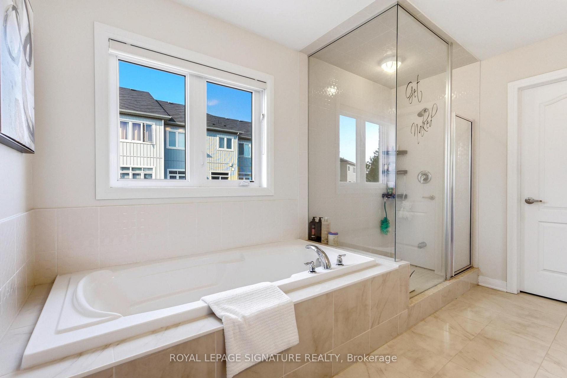 Photo 20 of 14 Paisley Way, Orangeville — HOMEH