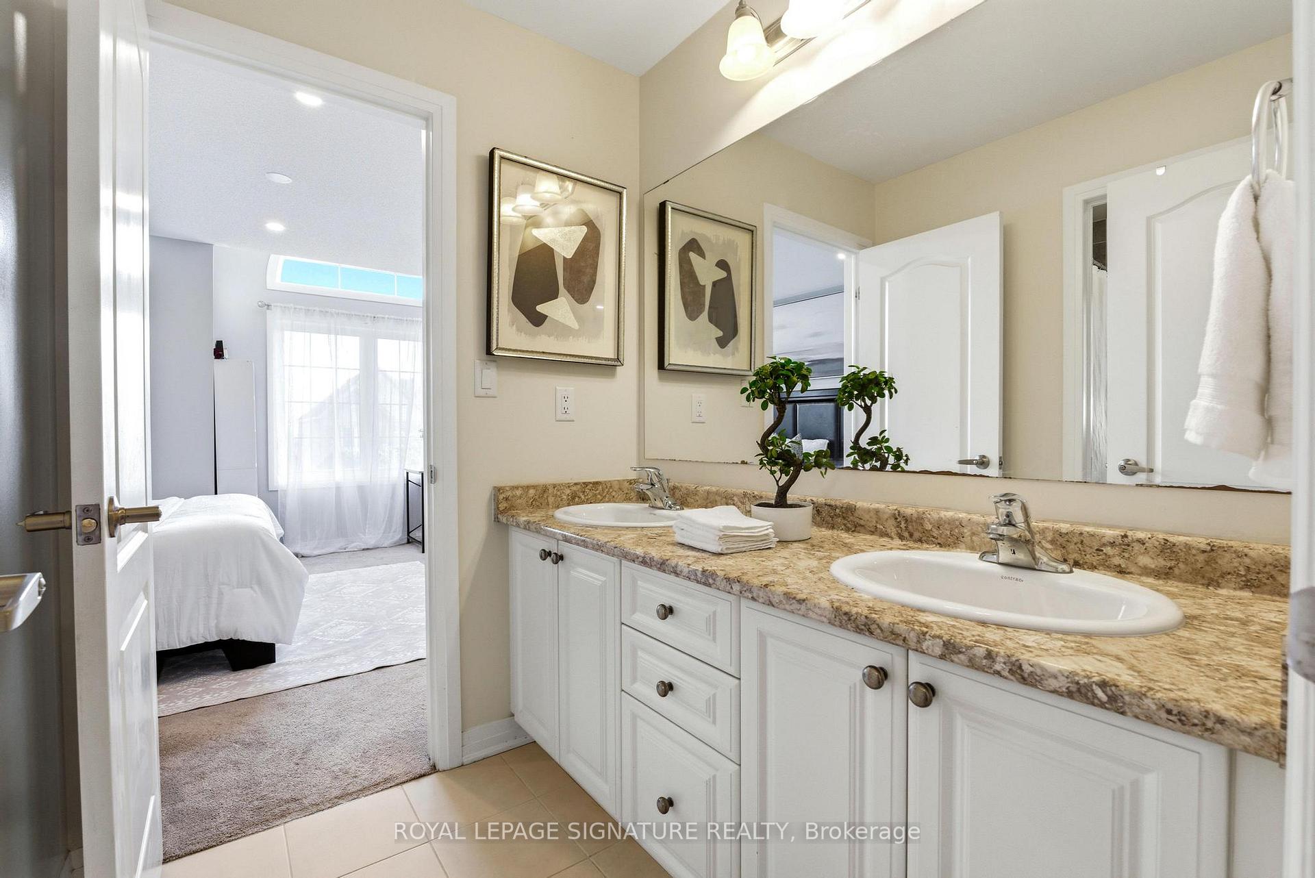Photo 24 of 14 Paisley Way, Orangeville — HOMEH