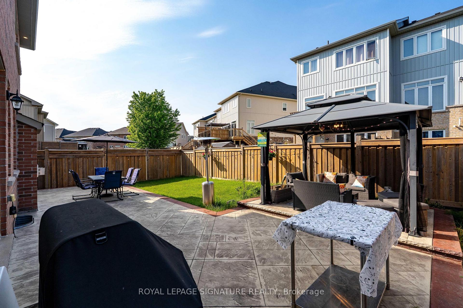 Photo 39 of 14 Paisley Way, Orangeville — HOMEH