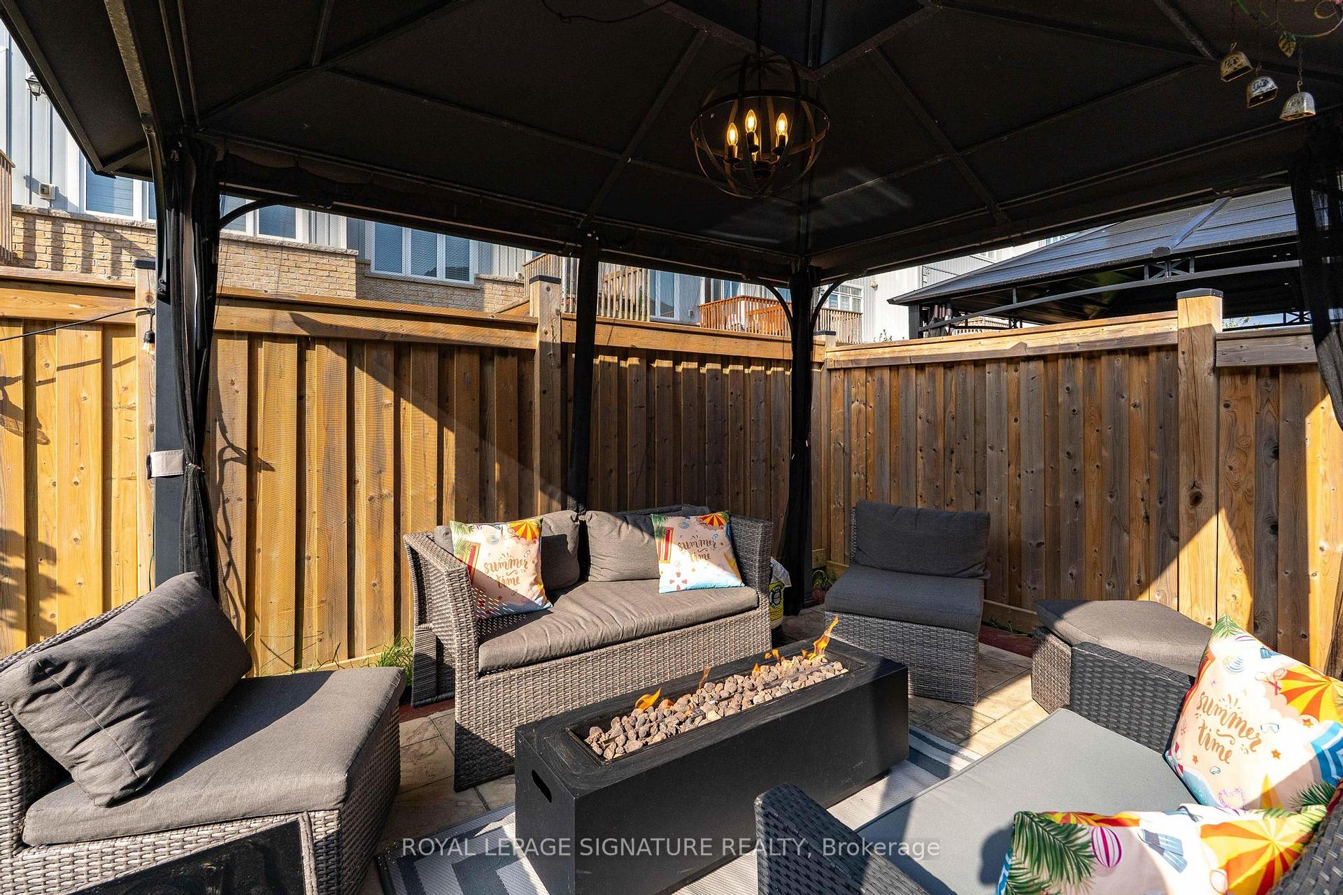 Photo 44 of 14 Paisley Way, Orangeville — HOMEH