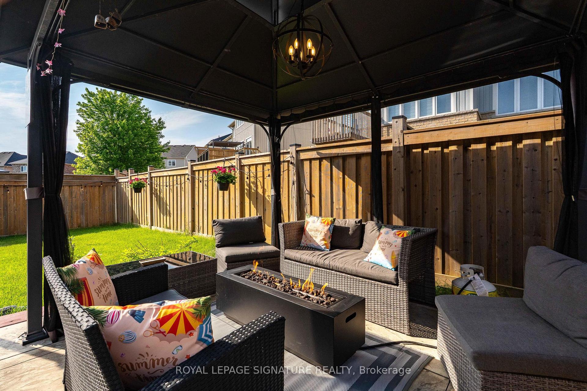 Photo 46 of 14 Paisley Way, Orangeville — HOMEH