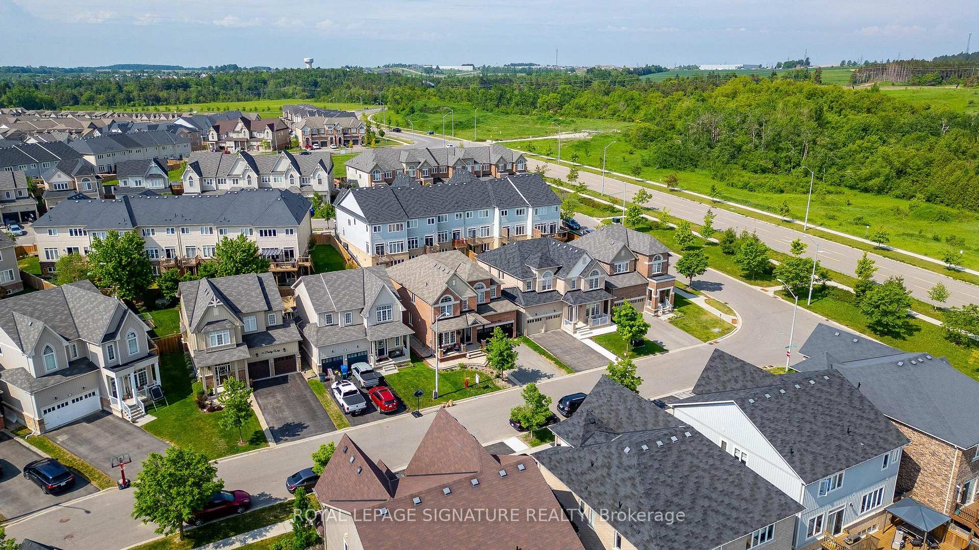 Photo 48 of 14 Paisley Way, Orangeville — HOMEH