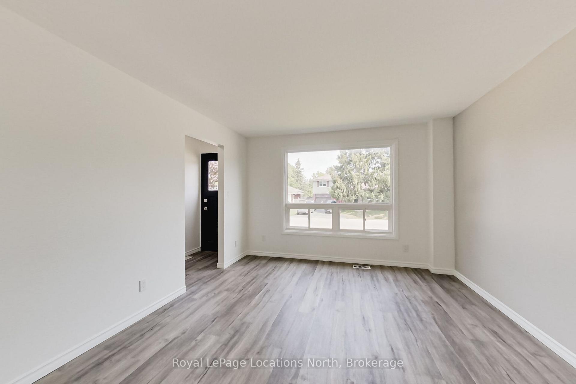 Photo 7 of 71 Gibbard Crescent, Collingwood — HOMEH