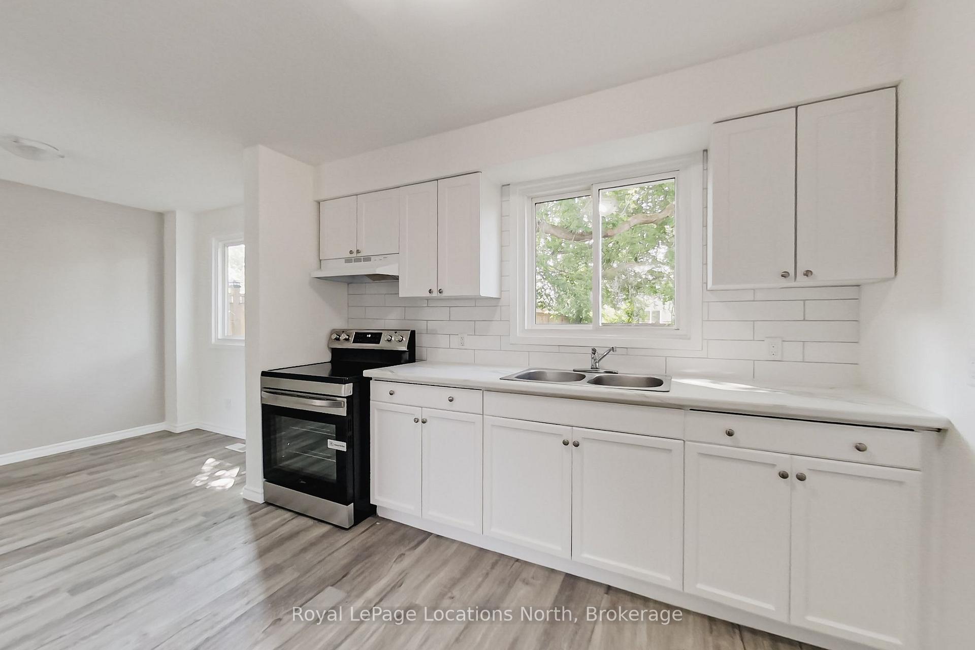 Photo 11 of 71 Gibbard Crescent, Collingwood — HOMEH