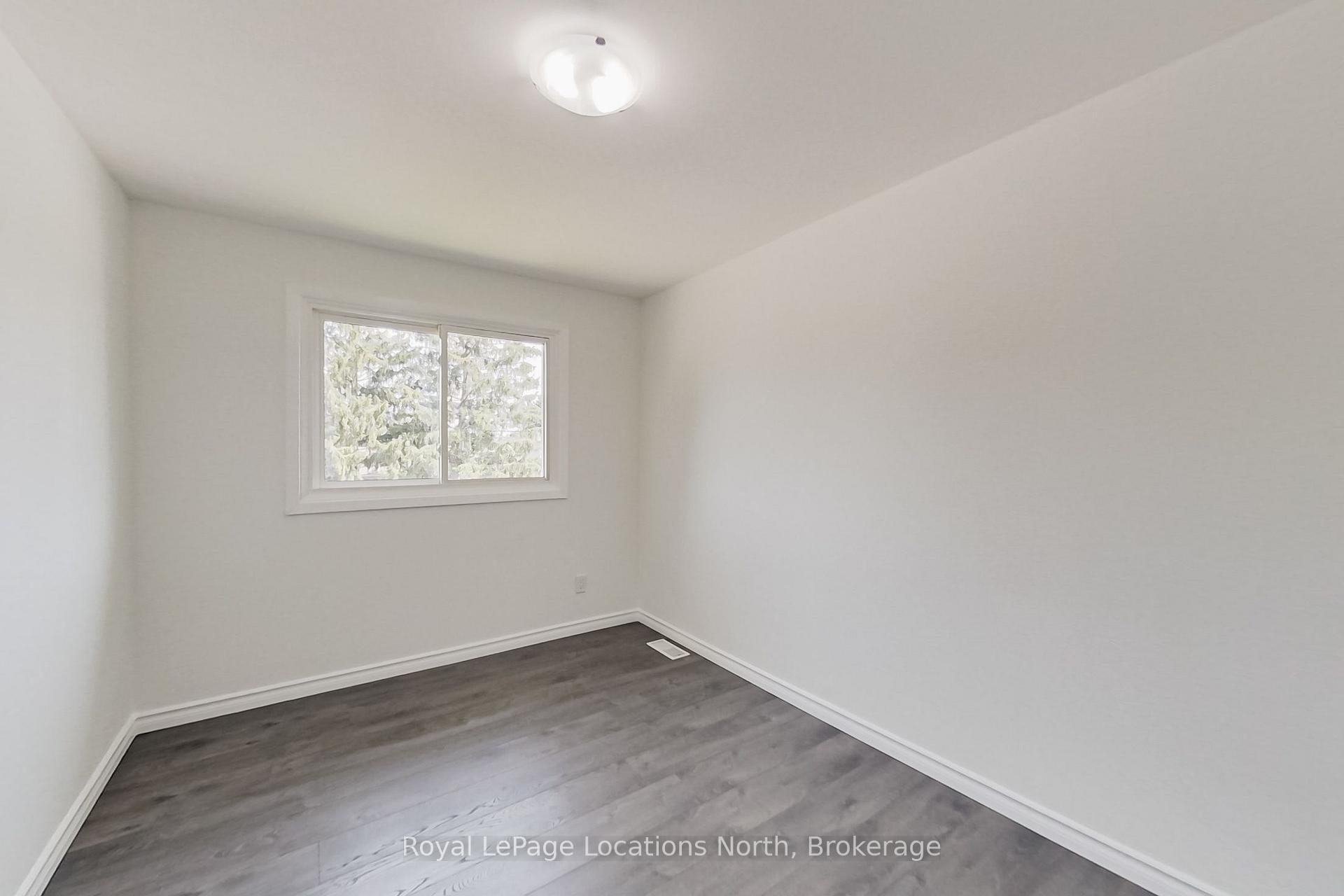 Photo 16 of 71 Gibbard Crescent, Collingwood — HOMEH