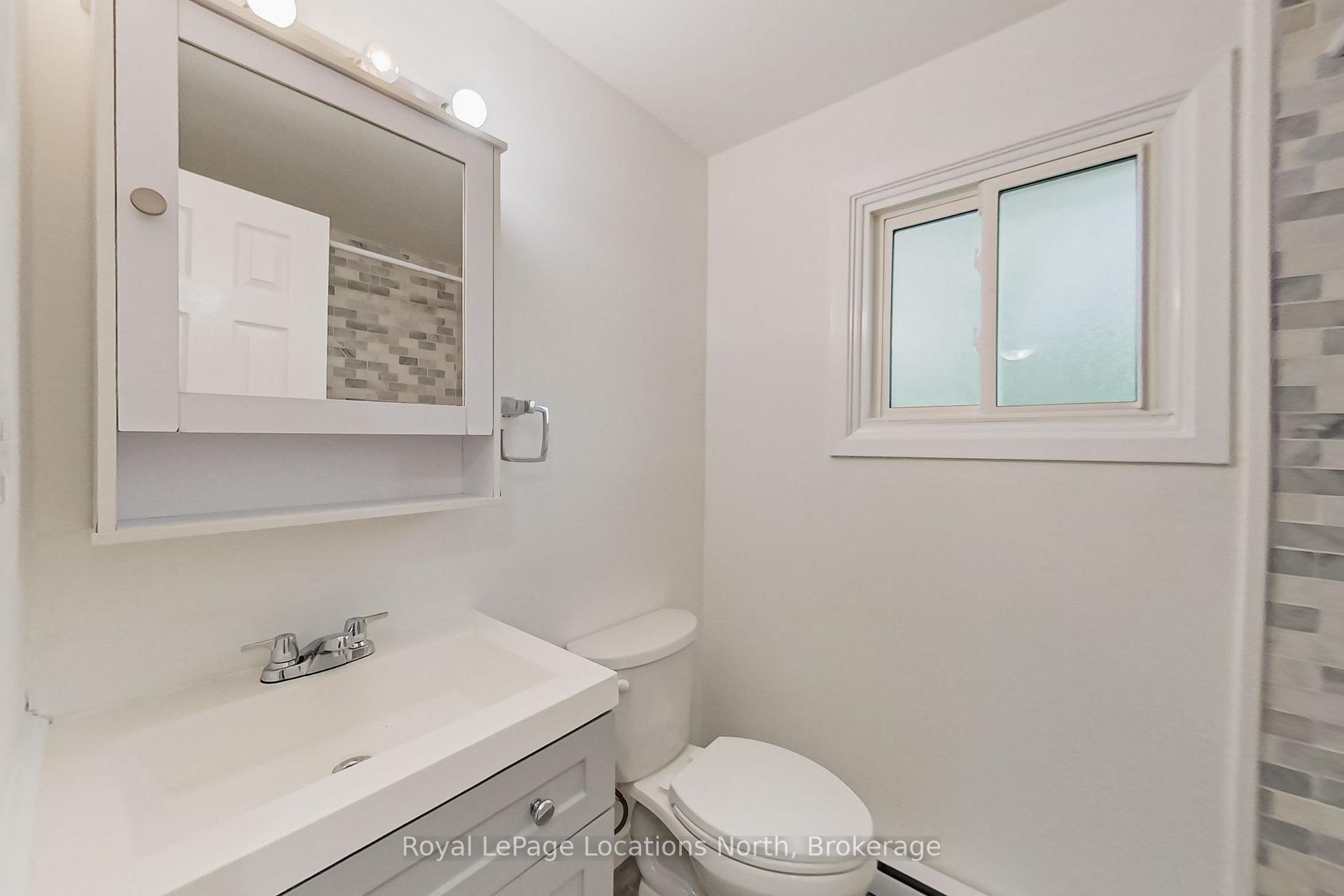 Photo 18 of 71 Gibbard Crescent, Collingwood — HOMEH