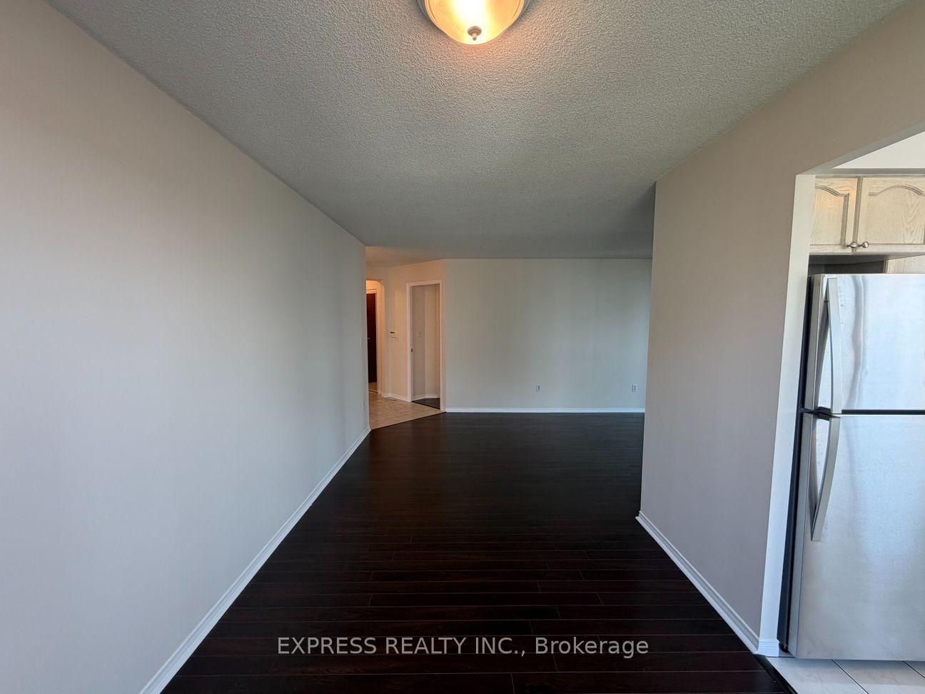 Photo 5 of Unit 903, 29 Pemberton Avenue, North York, Newtonbrook East — HOMEH