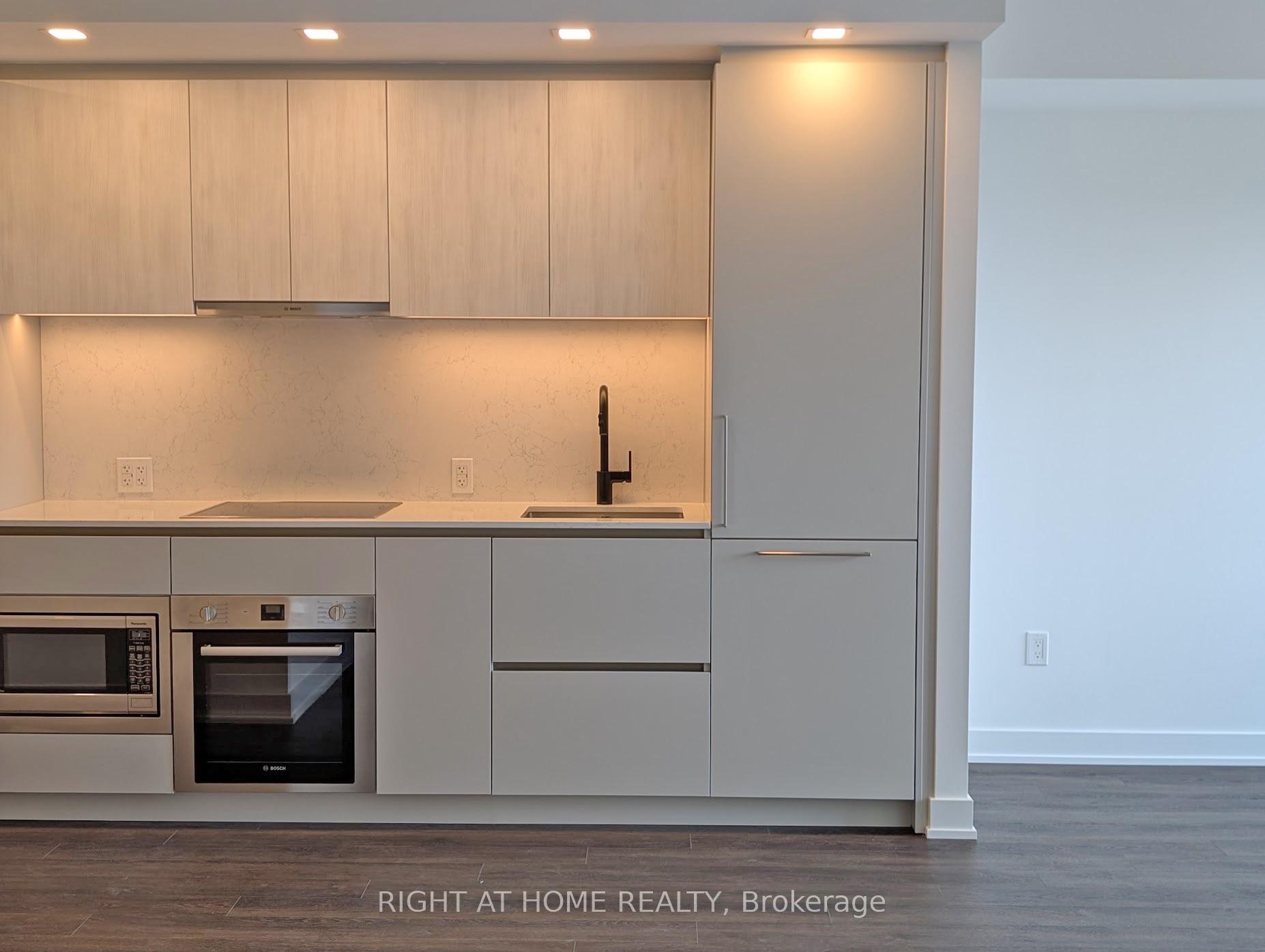 Photo 5 of Unit 3610, 609 Sherbourne Street, Toronto, North St. James Town — HOMEH