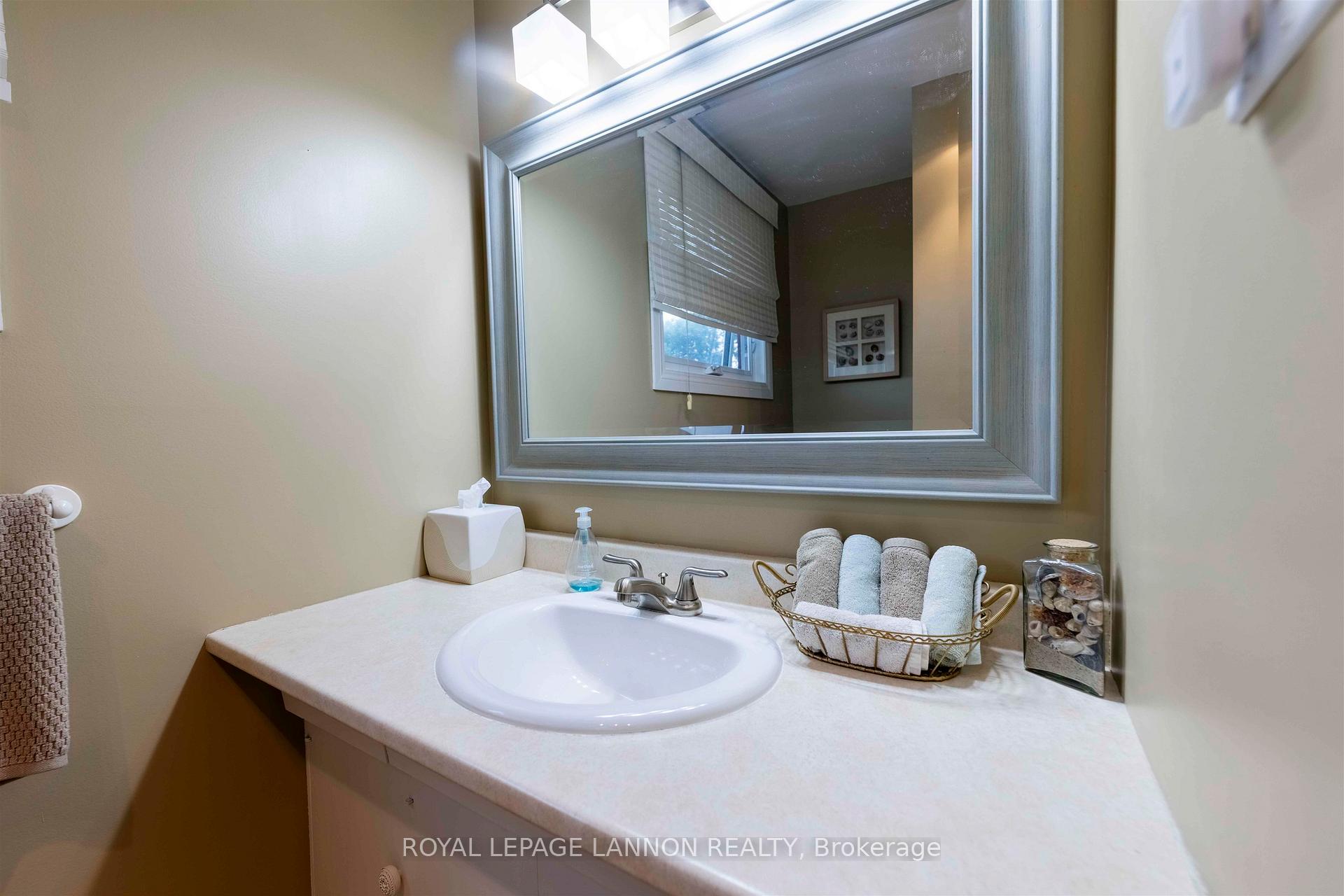 Photo 17 of 79 Algonquin Avenue S, Thunder Bay, West End — HOMEH