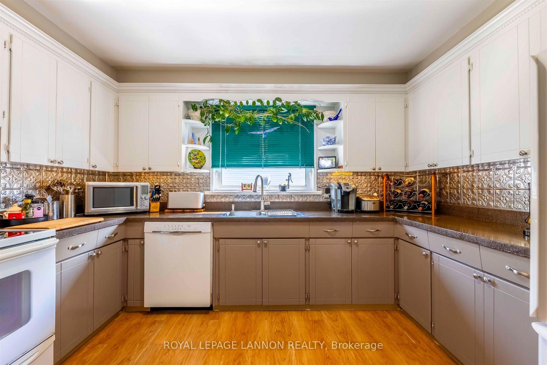Photo 19 of 79 Algonquin Avenue S, Thunder Bay, West End — HOMEH