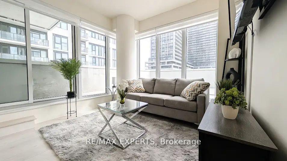 Photo 4 of Unit 221, 9000 Jane Street, Vaughan, Concord — HOMEH