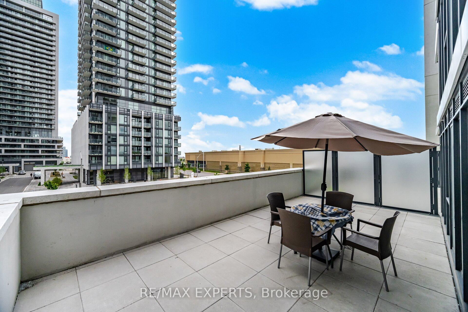 Photo 9 of Unit 221, 9000 Jane Street, Vaughan, Concord — HOMEH