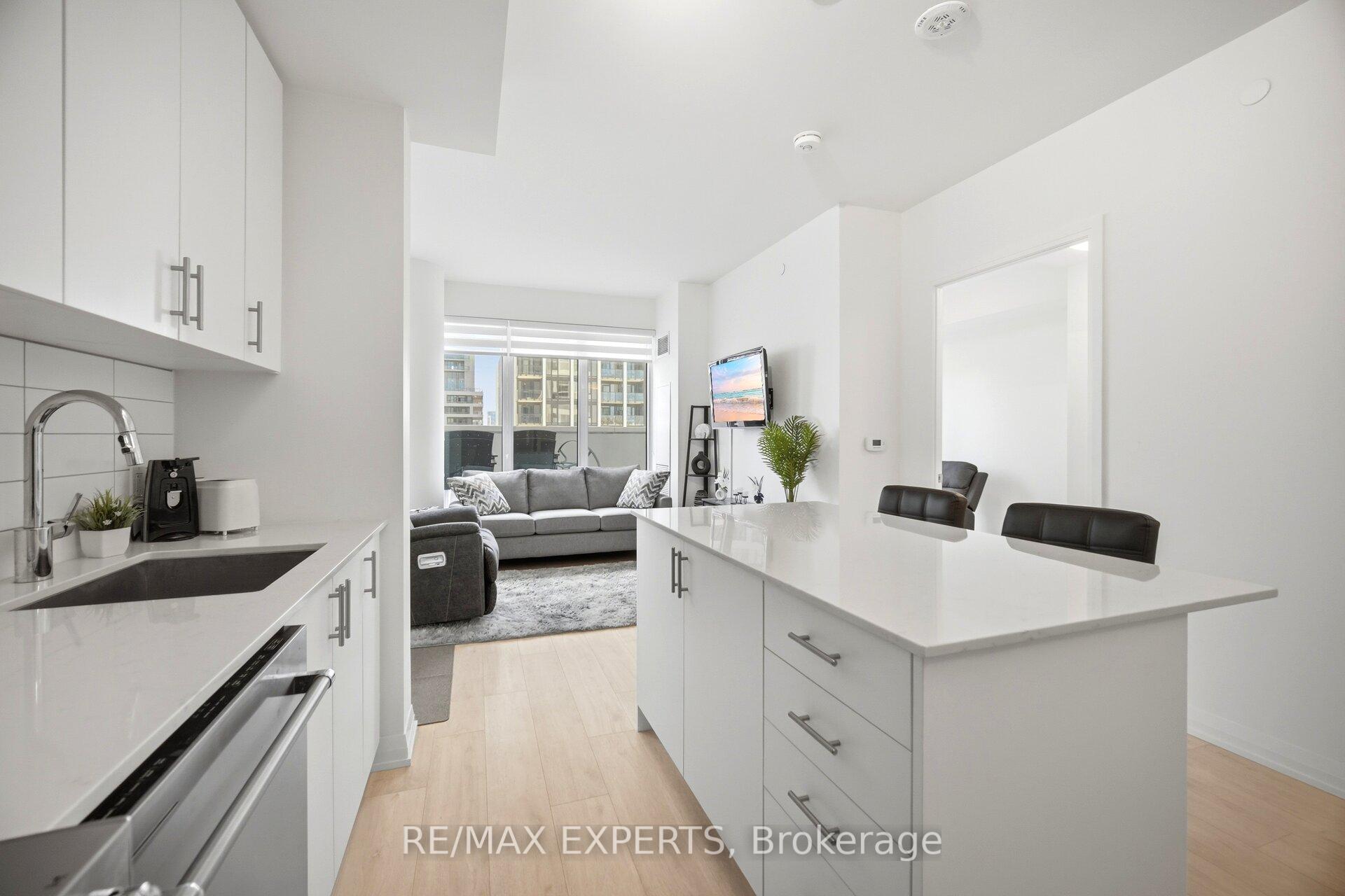 Photo 48 of Unit 221, 9000 Jane Street, Vaughan, Concord — HOMEH