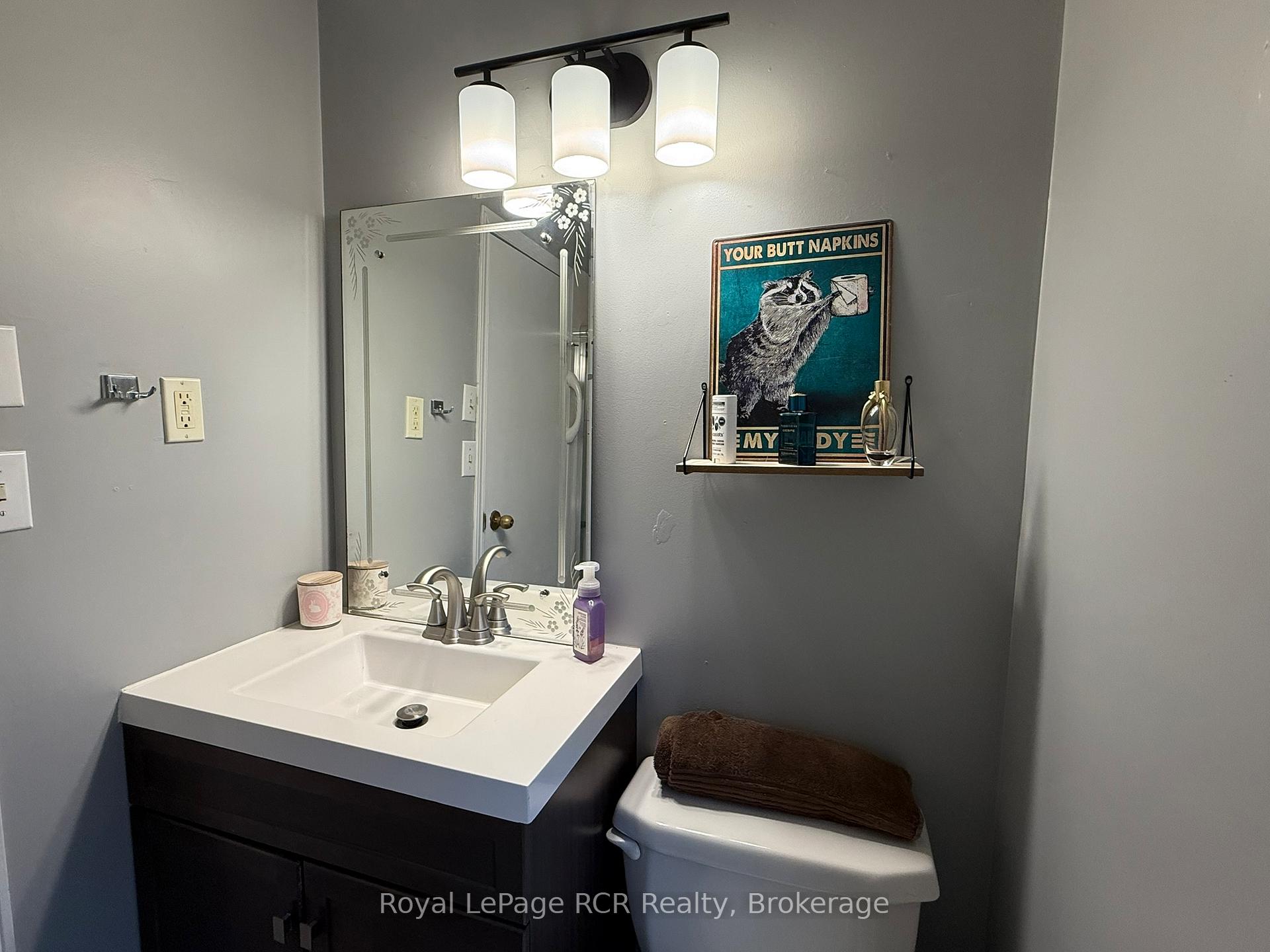 Photo 17 of 512 18th Street E, Owen Sound — HOMEH
