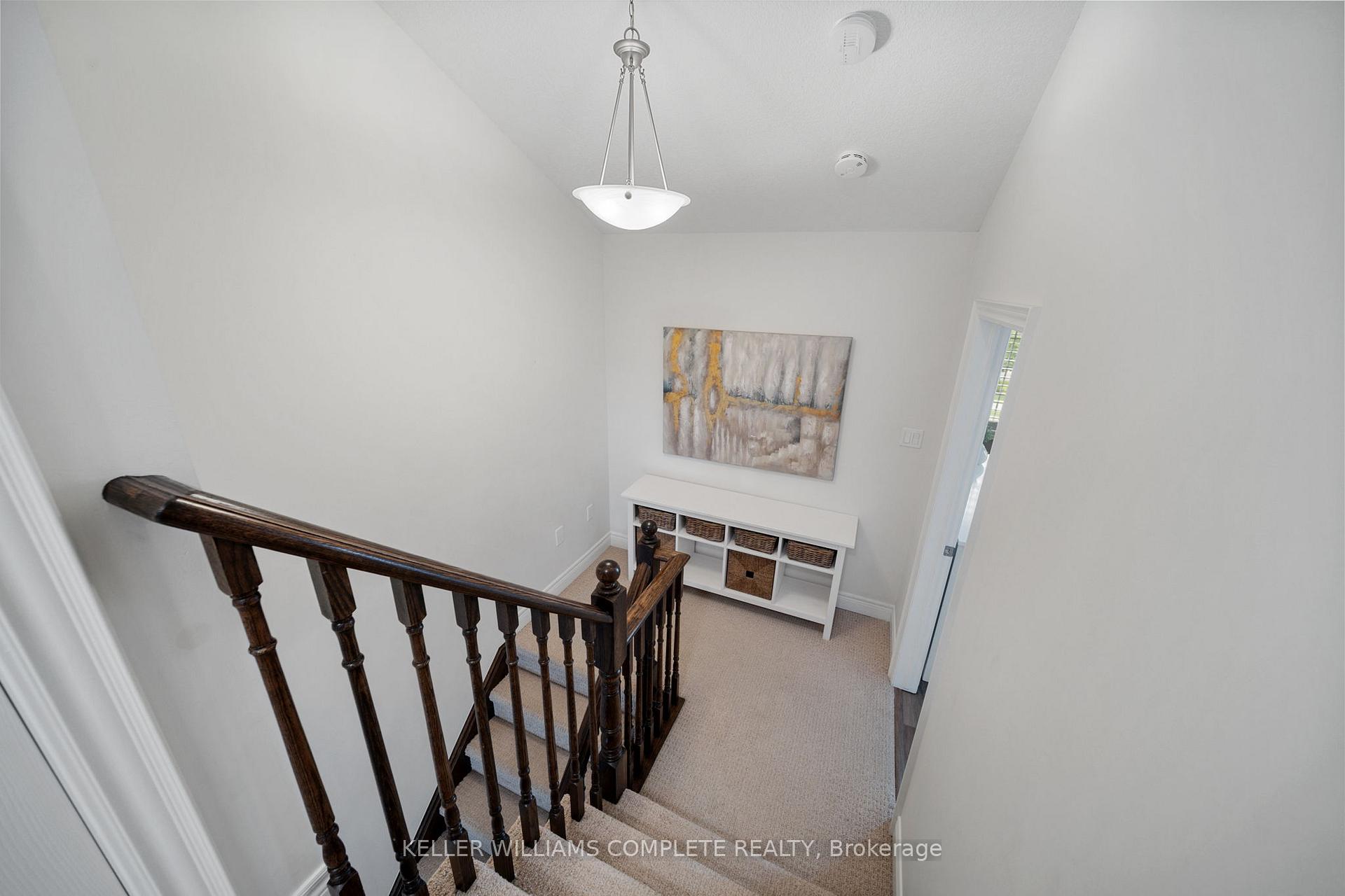 Photo 16 of 295 Pumpkin Pass, Hamilton, Binbrook — HOMEH
