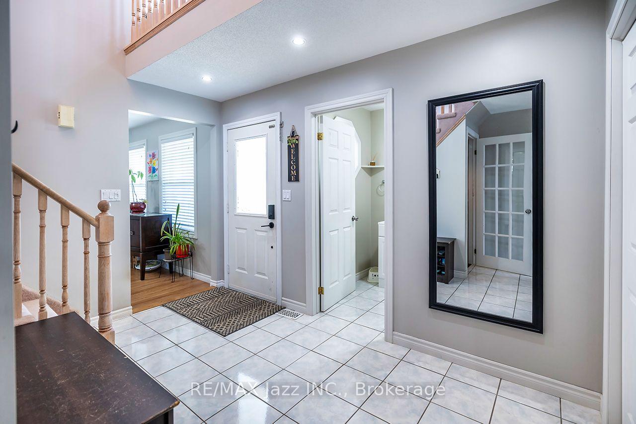 Photo 4 of 26 Glenn Drive, Quinte West, Trenton Ward — HOMEH