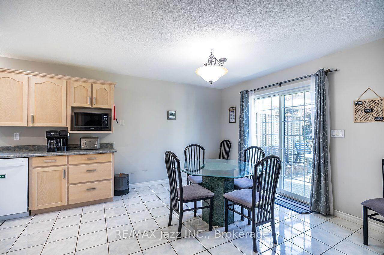 Photo 6 of 26 Glenn Drive, Quinte West, Trenton Ward — HOMEH