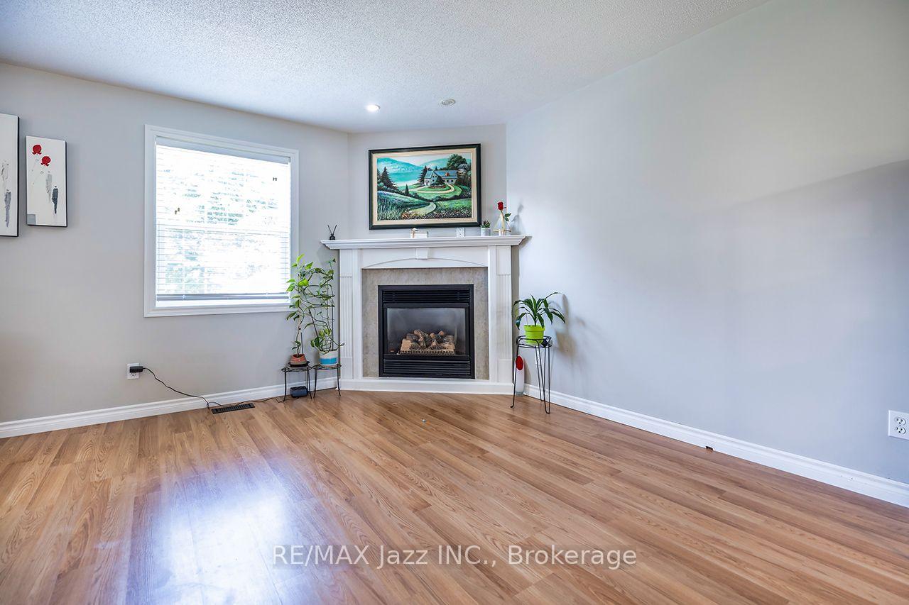 Photo 9 of 26 Glenn Drive, Quinte West, Trenton Ward — HOMEH