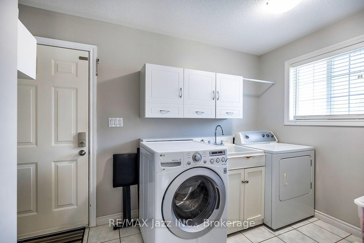 Photo 12 of 26 Glenn Drive, Quinte West, Trenton Ward — HOMEH