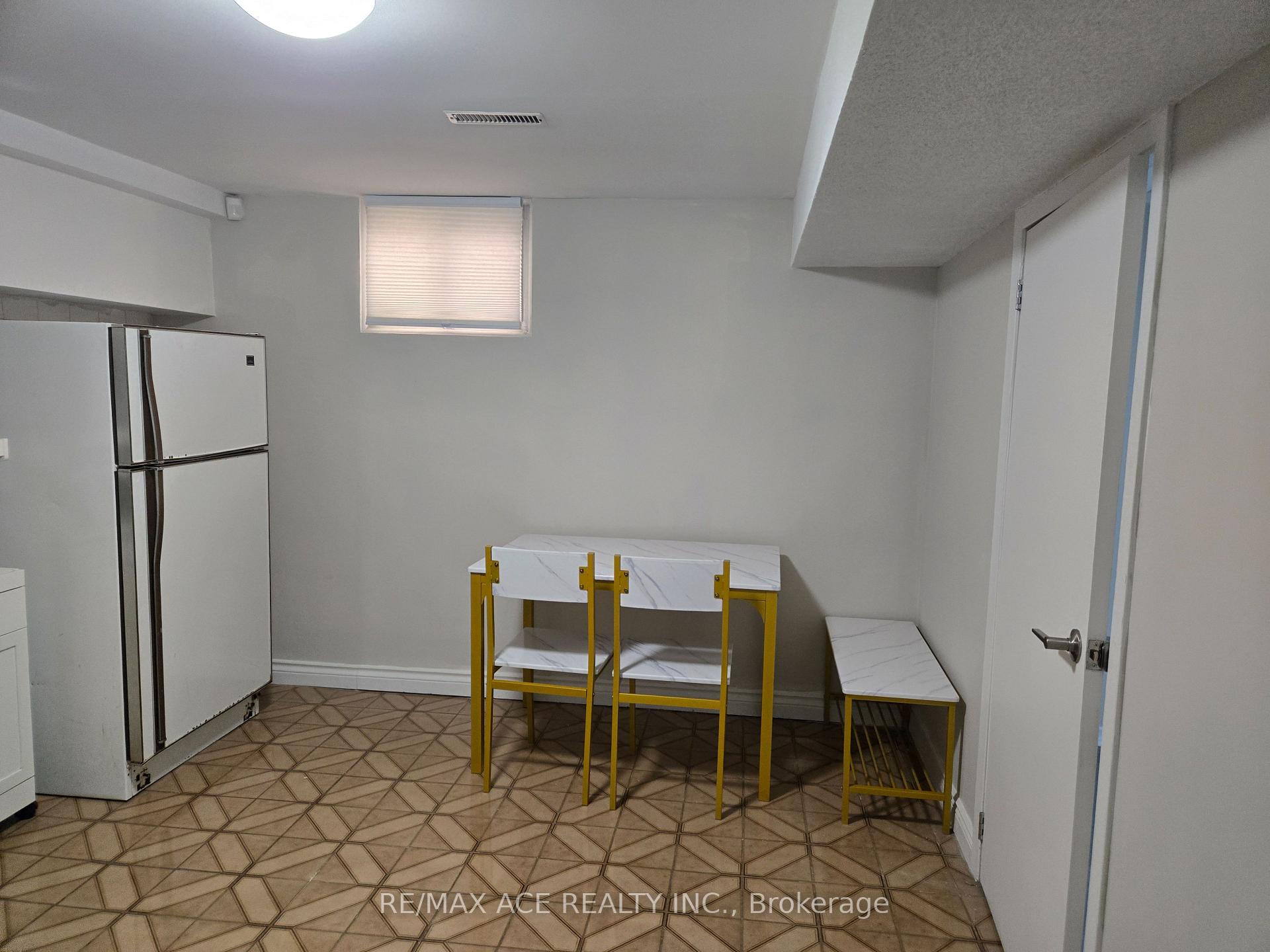 Photo 10 of Unit Bsmt, 65 Dellbrook Crescent, North York, Humber Summit — HOMEH