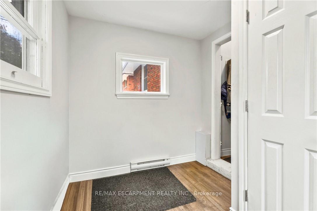Photo 18 of 557 Lake Street, St. Catharines, Lakeport — HOMEH