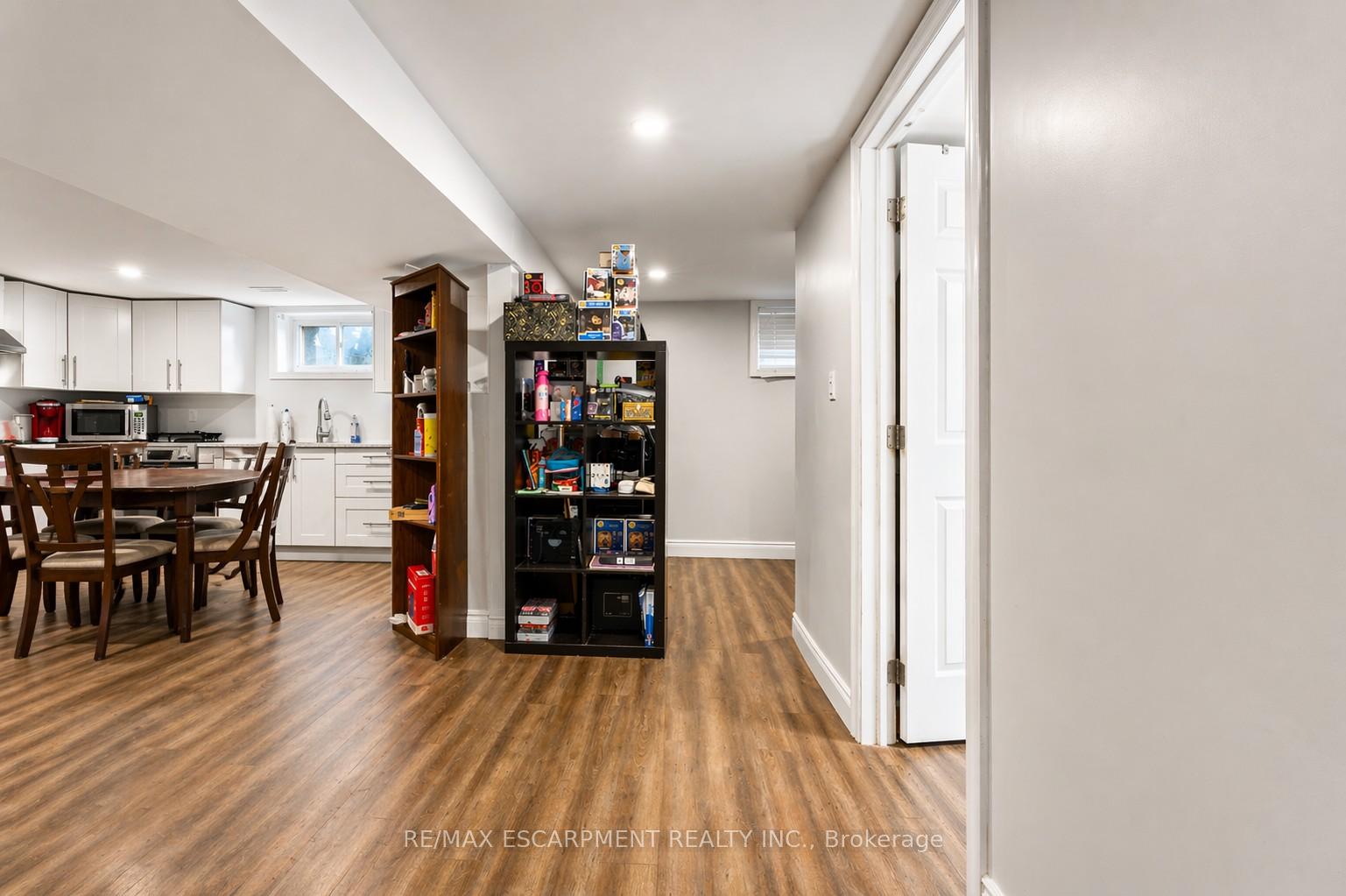 Photo 20 of 557 Lake Street, St. Catharines, Lakeport — HOMEH