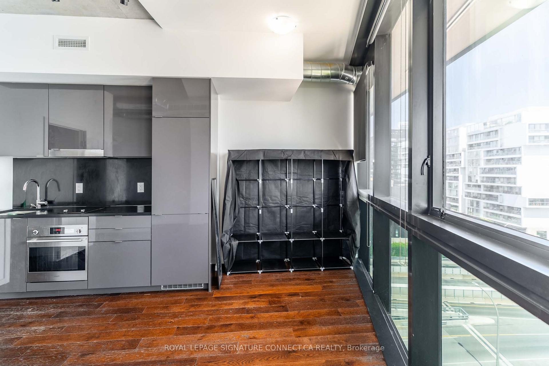 Photo 3 of Unit 910, 21 Lawren Harris Square, Toronto, Waterfront Communities — HOMEH