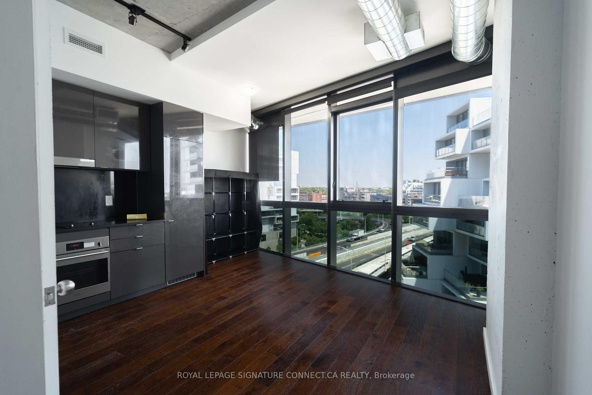 Photo 4 of Unit 910, 21 Lawren Harris Square, Toronto, Waterfront Communities — HOMEH