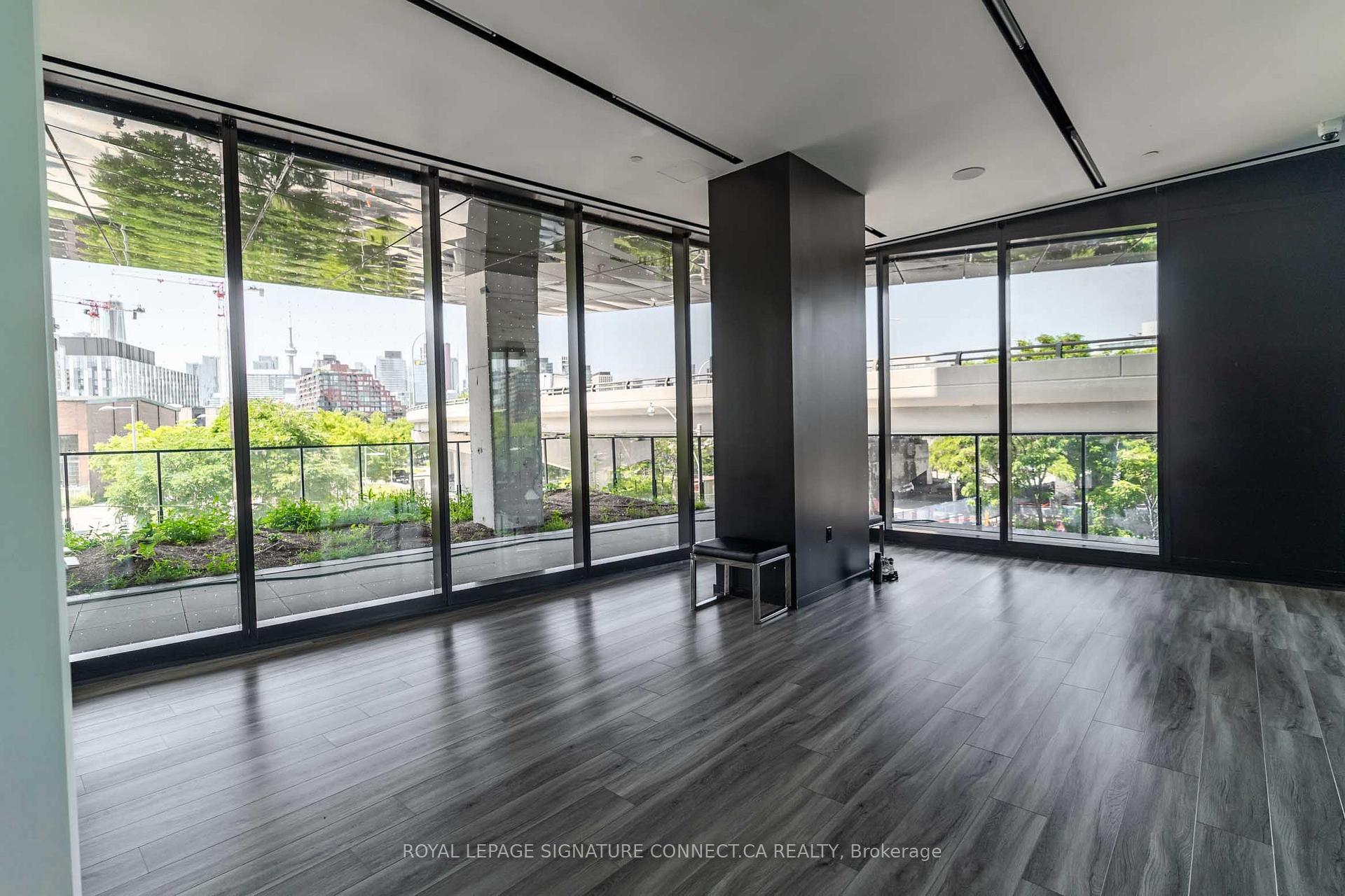 Photo 16 of Unit 910, 21 Lawren Harris Square, Toronto, Waterfront Communities — HOMEH