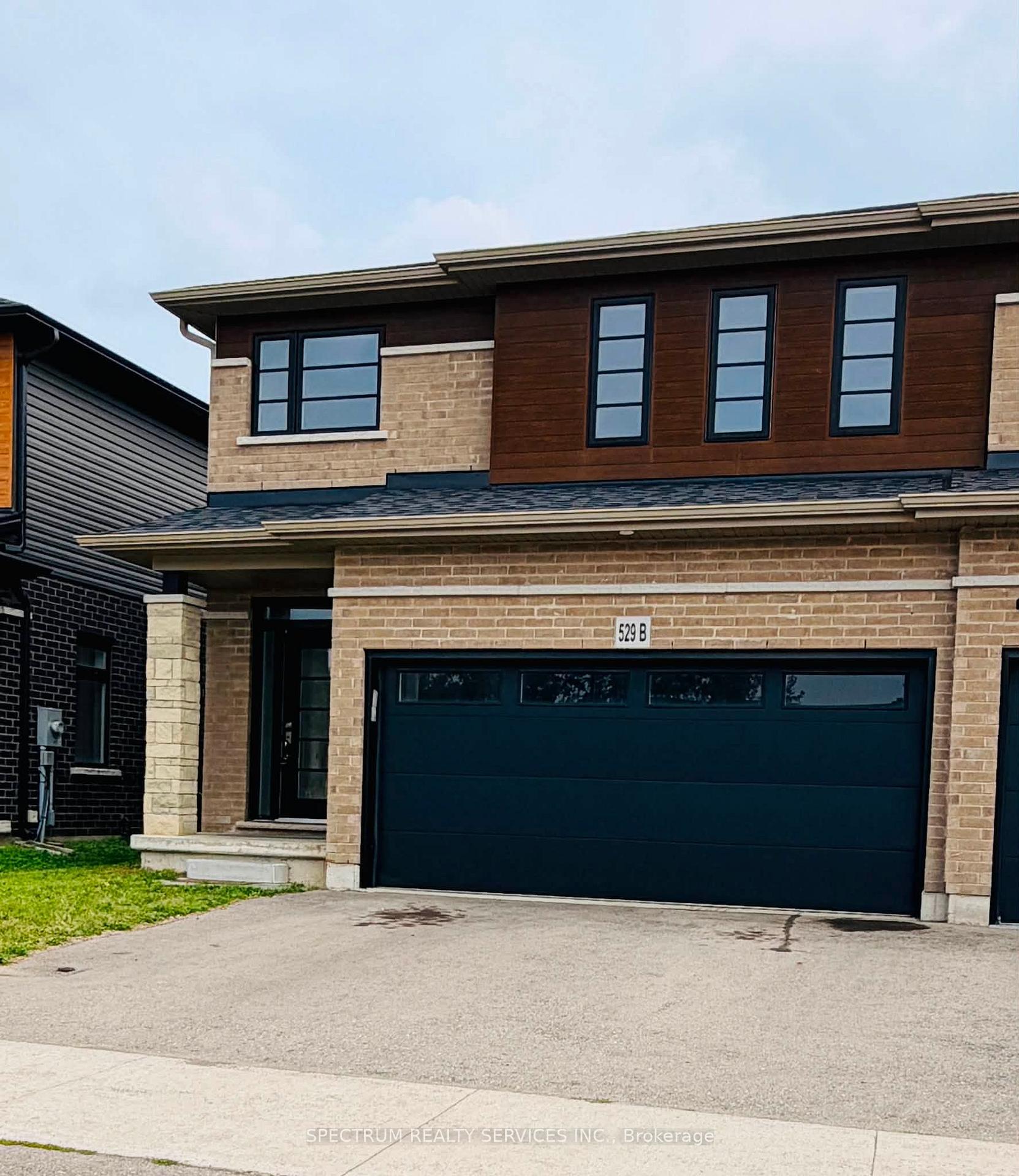 Photo 2 of 529B Grey Street, Brantford, Echo Place — HOMEH