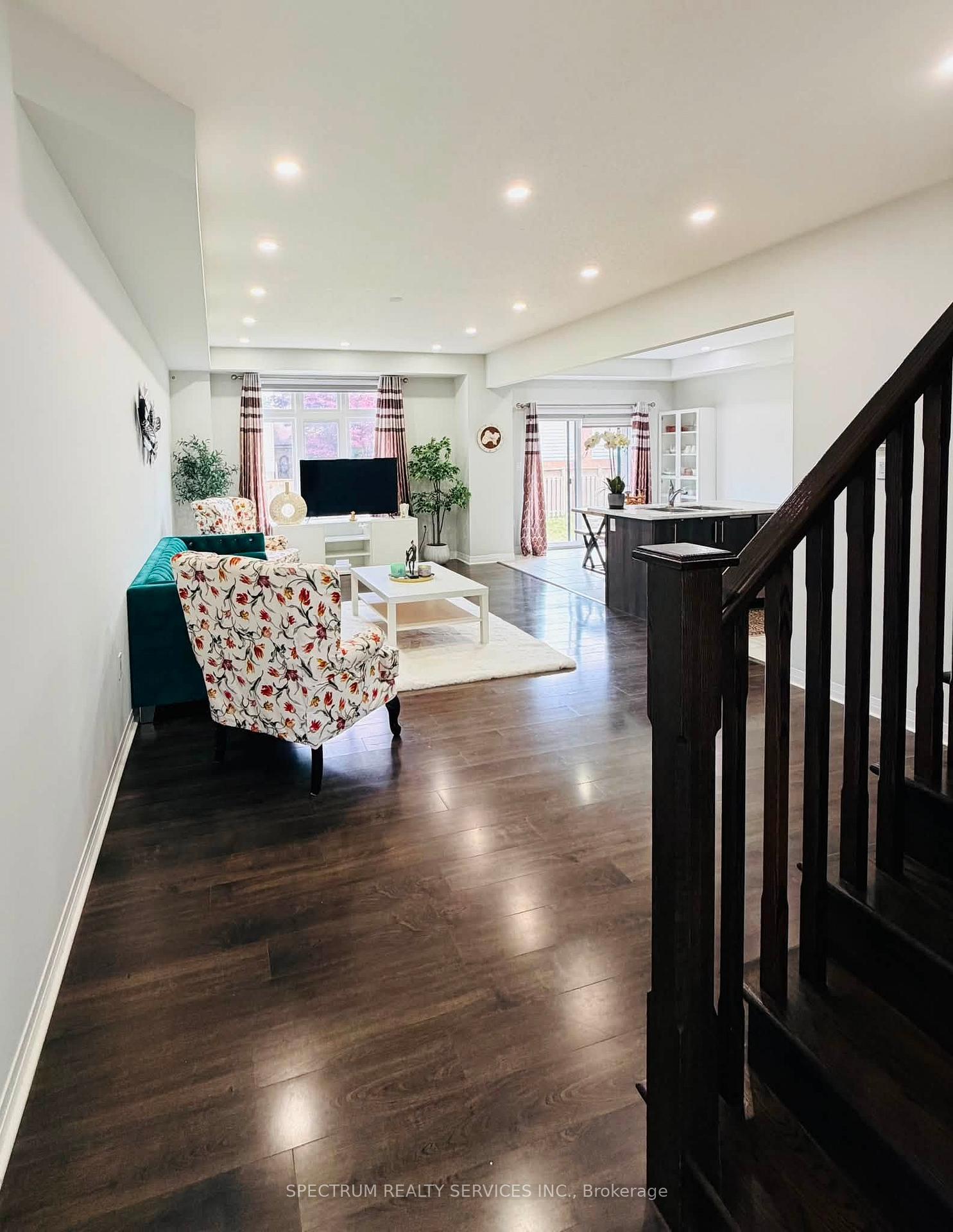 Photo 6 of 529B Grey Street, Brantford, Echo Place — HOMEH