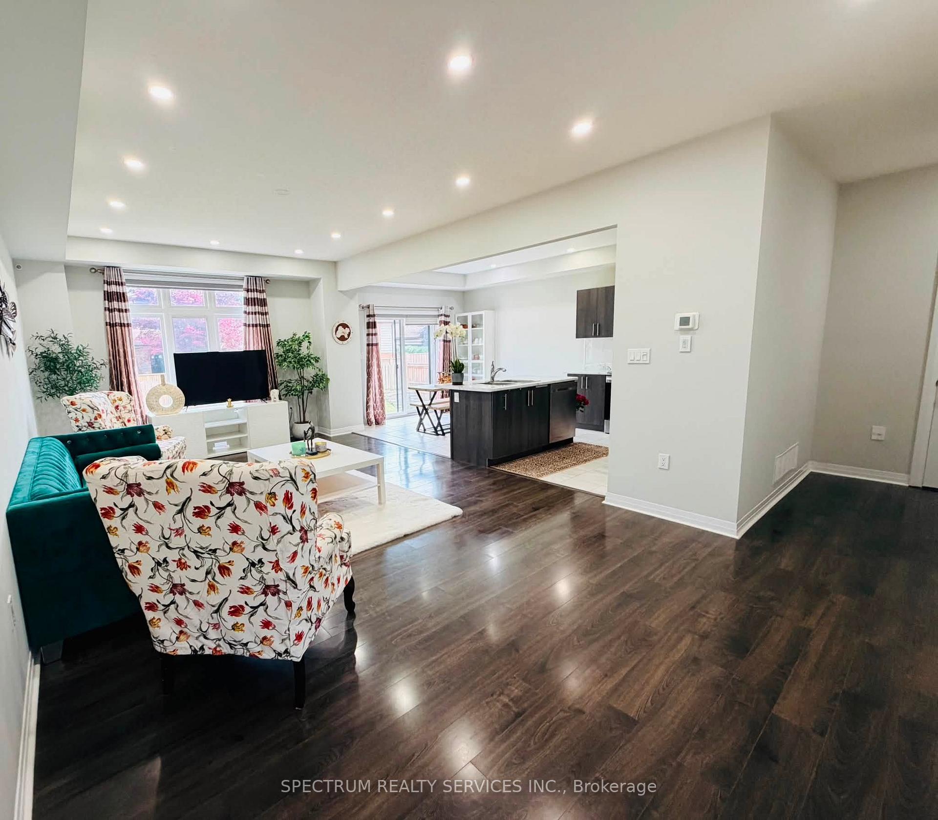 Photo 8 of 529B Grey Street, Brantford, Echo Place — HOMEH