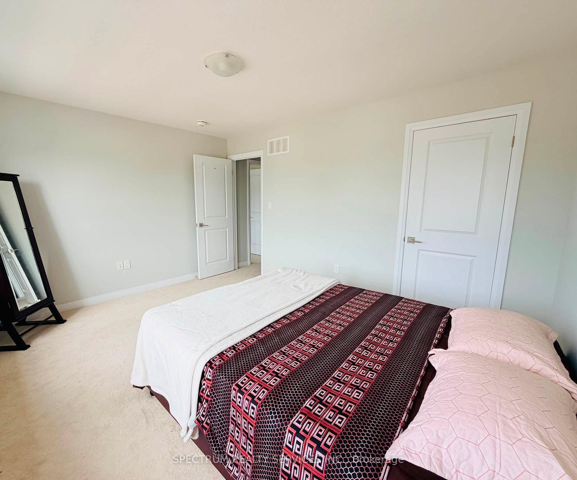 Photo 15 of 529B Grey Street, Brantford, Echo Place — HOMEH