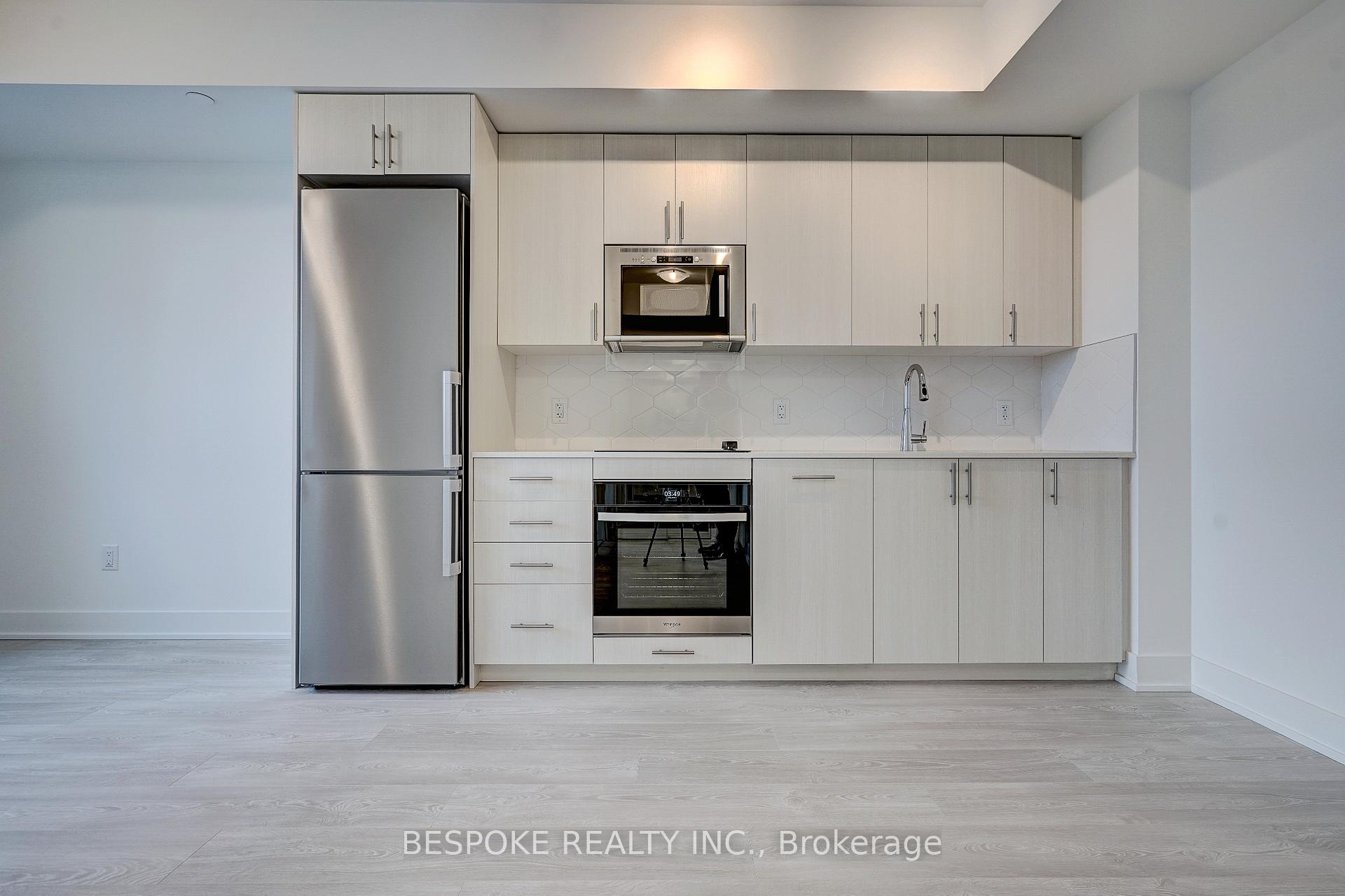 Photo 10 of Unit 703, 2545 Simcoe Street N, Oshawa, Windfields — HOMEH