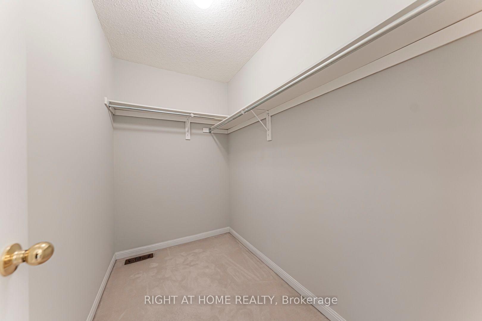 Photo 20 of 11 Olivett Lane, Brampton, Fletcher's Meadow — HOMEH